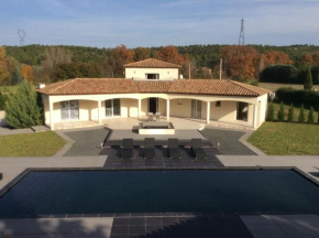 Joli studio 3 avec piscine au calme absolu